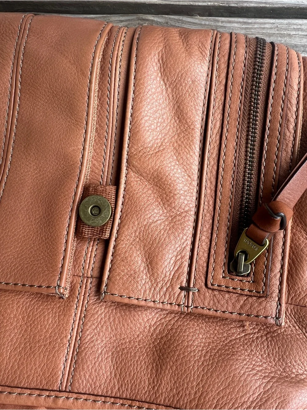 Fossil Men's Cognac Leather Messenger Bag